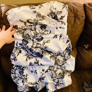 Formal or prom dress with pockets!